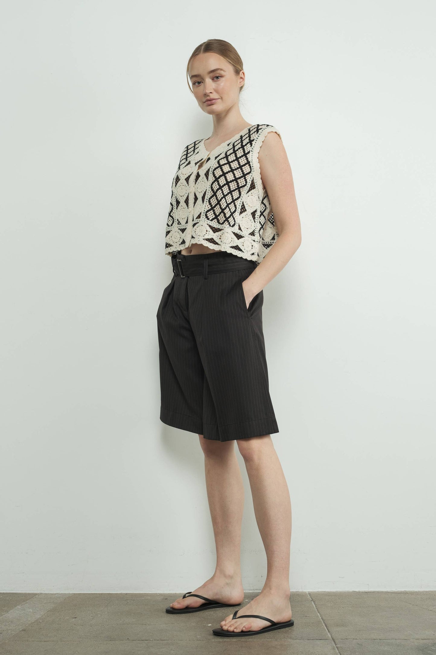 MAS3079 MIXED EMBROIDERED CROCHET LACE DEATILED VEST