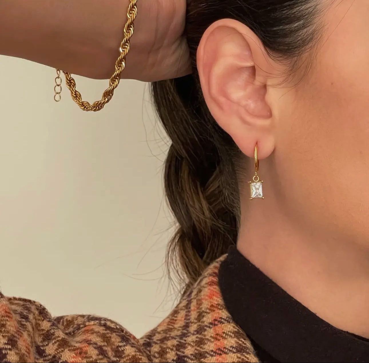 Chantel Banquette Huggie Hoop Earring